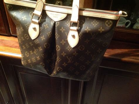 how much is my louis vuitton worth|louis vuitton bag average price.